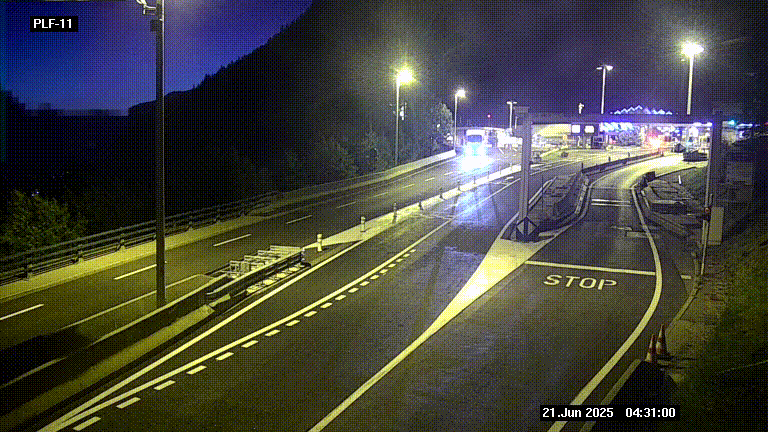 <h2>Caméra avant le péage du tunnel du Mont-Blanc, côté entrée France à Chamonix-Mont-Blanc, à la fin de la N205</h2>