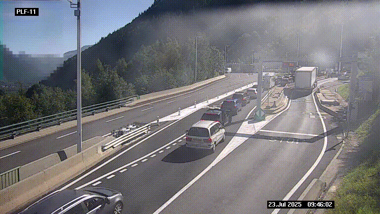 <h2>Caméra avant le péage du tunnel du Mont-Blanc, côté entrée France à Chamonix-Mont-Blanc, à la fin de la N205</h2>