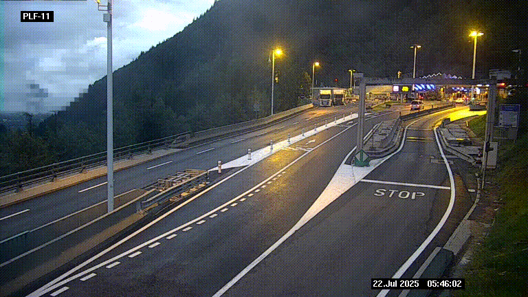 <h2>Caméra avant le péage du tunnel du Mont-Blanc, côté entrée France à Chamonix-Mont-Blanc, à la fin de la N205</h2>