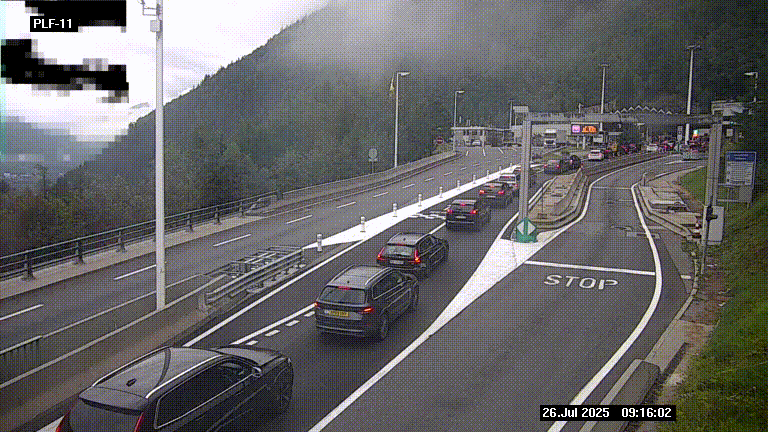 <h2>Caméra avant le péage du tunnel du Mont-Blanc, côté entrée France à Chamonix-Mont-Blanc, à la fin de la N205</h2>