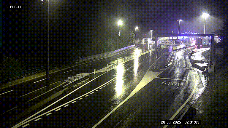 <h2>Caméra avant le péage du tunnel du Mont-Blanc, côté entrée France à Chamonix-Mont-Blanc, à la fin de la N205</h2>