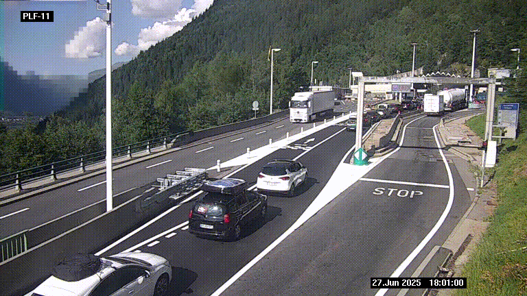 <h2>Caméra avant le péage du tunnel du Mont-Blanc, côté entrée France à Chamonix-Mont-Blanc, à la fin de la N205</h2>