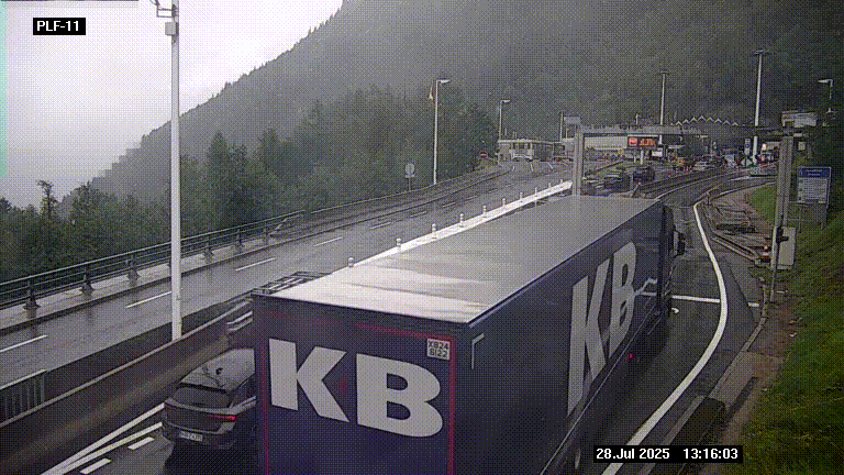 <h2>Caméra avant le péage du tunnel du Mont-Blanc, côté entrée France à Chamonix-Mont-Blanc, à la fin de la N205</h2>