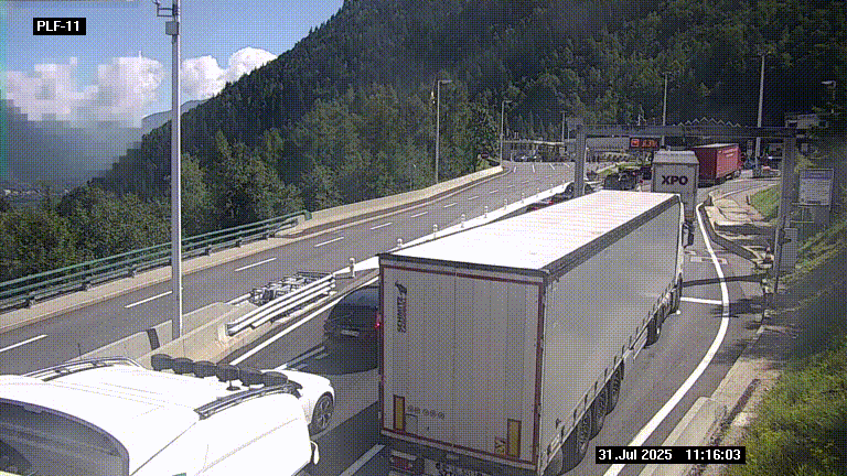 <h2>Caméra avant le péage du tunnel du Mont-Blanc, côté entrée France à Chamonix-Mont-Blanc, à la fin de la N205</h2>