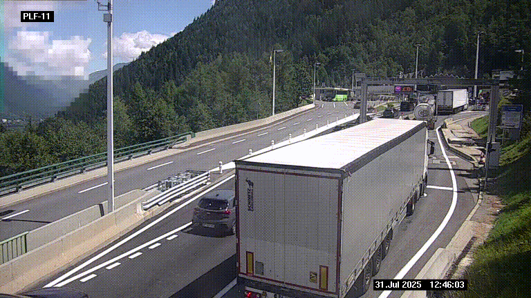 <h2>Caméra avant le péage du tunnel du Mont-Blanc, côté entrée France à Chamonix-Mont-Blanc, à la fin de la N205</h2>