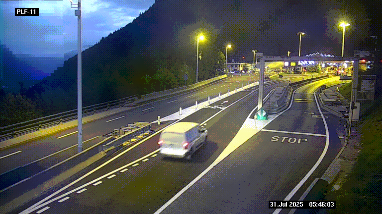 <h2>Caméra avant le péage du tunnel du Mont-Blanc, côté entrée France à Chamonix-Mont-Blanc, à la fin de la N205</h2>