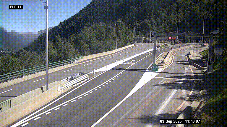 <h2>Caméra avant le péage du tunnel du Mont-Blanc, côté entrée France à Chamonix-Mont-Blanc, à la fin de la N205</h2>