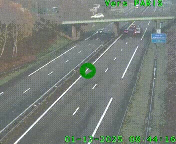 <h2>Caméra routière sur l'autoroute A20 au nord de Limoges, à la jonction avec la N520. Vue orientée vers Paris</h2>