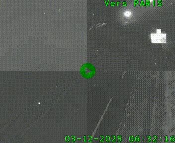 <h2>Caméra routière sur l'autoroute A20 au nord de Limoges, à la jonction avec la N520. Vue orientée vers Paris</h2>