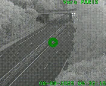<h2>Caméra routière sur l'autoroute A20 au nord de Limoges, à la jonction avec la N520. Vue orientée vers Paris</h2>
