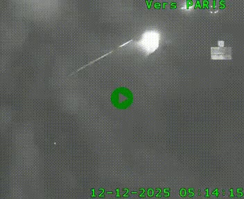 <h2>Caméra routière sur l'autoroute A20 au nord de Limoges, à la jonction avec la N520. Vue orientée vers Paris</h2>