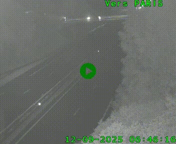 <h2>Caméra routière sur l'autoroute A20 au nord de Limoges, à la jonction avec la N520. Vue orientée vers Paris</h2>
