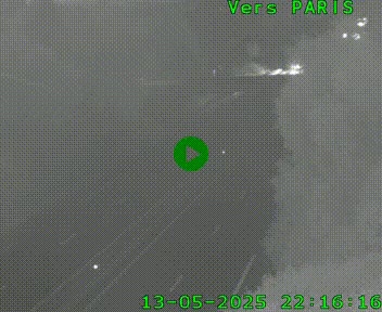 <h2>Caméra routière sur l'autoroute A20 au nord de Limoges, à la jonction avec la N520. Vue orientée vers Paris</h2>
