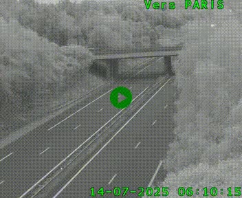 <h2>Caméra routière sur l'autoroute A20 au nord de Limoges, à la jonction avec la N520. Vue orientée vers Paris</h2>