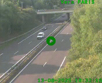 <h2>Caméra routière sur l'autoroute A20 au nord de Limoges, à la jonction avec la N520. Vue orientée vers Paris</h2>