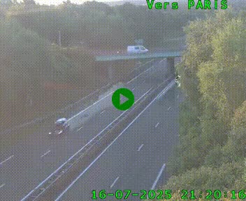 <h2>Caméra routière sur l'autoroute A20 au nord de Limoges, à la jonction avec la N520. Vue orientée vers Paris</h2>