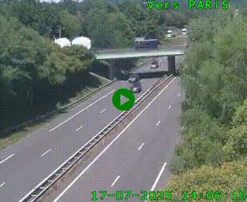 <h2>Caméra routière sur l'autoroute A20 au nord de Limoges, à la jonction avec la N520. Vue orientée vers Paris</h2>
