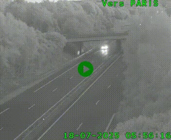 <h2>Caméra routière sur l'autoroute A20 au nord de Limoges, à la jonction avec la N520. Vue orientée vers Paris</h2>