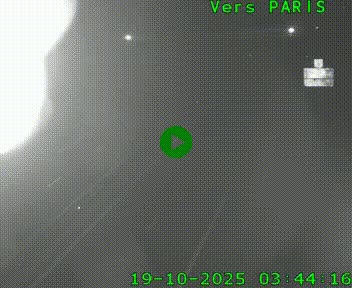 <h2>Caméra routière sur l'autoroute A20 au nord de Limoges, à la jonction avec la N520. Vue orientée vers Paris</h2>