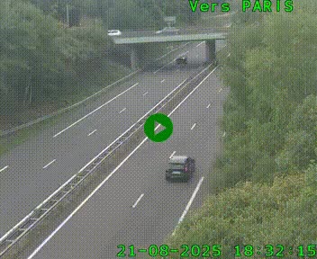 <h2>Caméra routière sur l'autoroute A20 au nord de Limoges, à la jonction avec la N520. Vue orientée vers Paris</h2>