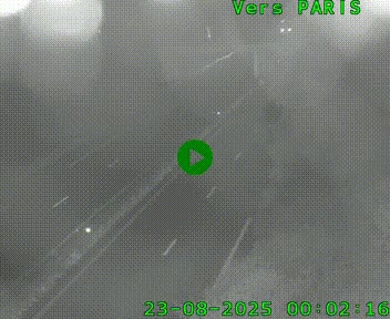 <h2>Caméra routière sur l'autoroute A20 au nord de Limoges, à la jonction avec la N520. Vue orientée vers Paris</h2>