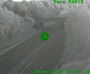 <h2>Caméra routière sur l'autoroute A20 au nord de Limoges, à la jonction avec la N520. Vue orientée vers Paris</h2>