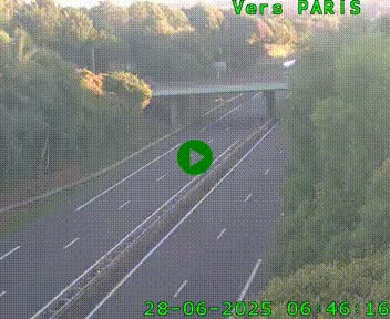 <h2>Caméra routière sur l'autoroute A20 au nord de Limoges, à la jonction avec la N520. Vue orientée vers Paris</h2>