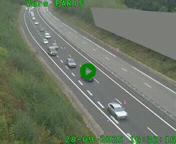 Caméra routière sur l'autoroute A20 à Saint-Pardoux-l'Ortigier, à la jonction avec l'A89. Vue orientée vers Paris