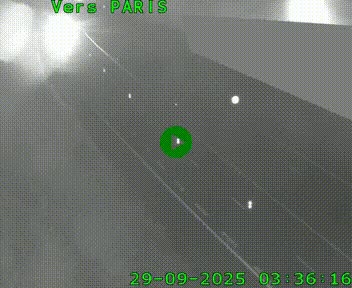Caméra routière sur l'autoroute A20 à Saint-Pardoux-l'Ortigier, à la jonction avec l'A89. Vue orientée vers Paris