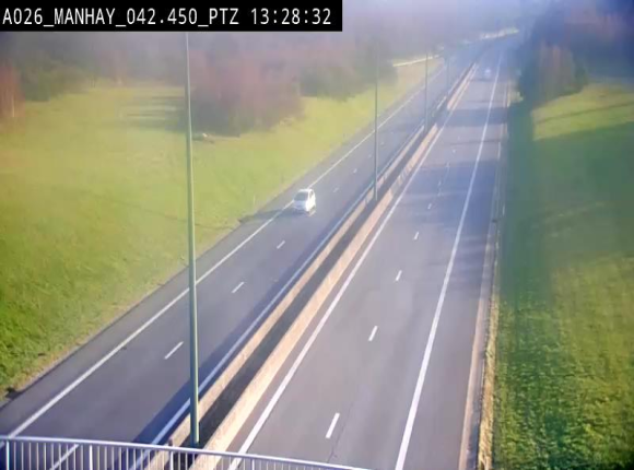 <h2>Webcam autoroute A26/E25 à hauteur de Manhay, à la jonction avec la N651 en direction de Liège - BK 42.4</h2>