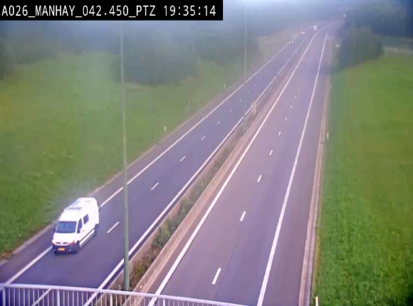 <h2>Webcam autoroute A26/E25 à hauteur de Manhay, à la jonction avec la N651 en direction de Liège - BK 42.4</h2>