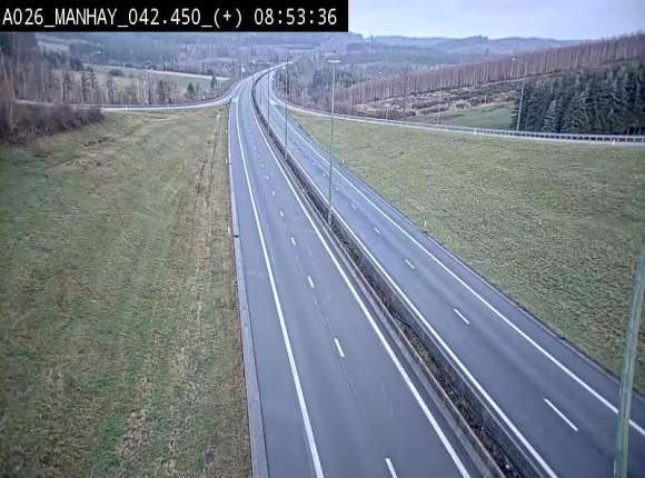 <h2>Webcam autoroute A26/E25 à hauteur de Manhay, à la jonction avec la N651 en direction de Luxembourg - BK 42.4</h2>
