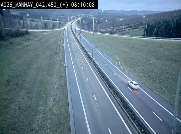 <h2>Webcam autoroute A26/E25 à hauteur de Manhay, à la jonction avec la N651 en direction de Luxembourg - BK 42.4</h2>