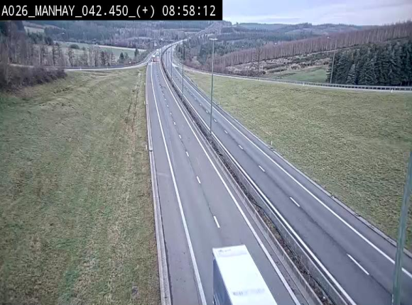 <h2>Webcam autoroute A26/E25 à hauteur de Manhay, à la jonction avec la N651 en direction de Luxembourg - BK 42.4</h2>