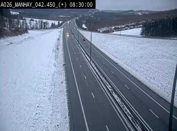 <h2>Webcam autoroute A26/E25 à hauteur de Manhay, à la jonction avec la N651 en direction de Luxembourg - BK 42.4</h2>