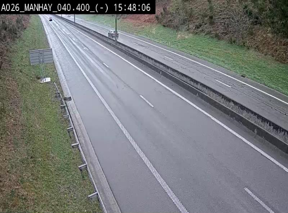 Webcam autoroute A26/E25 à hauteur de Manhay, après la jonction avec la N651 en direction de Liège - BK 40.4