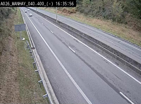 <h2>Webcam autoroute A26/E25 à hauteur de Manhay, après la jonction avec la N651 en direction de Liège - BK 40.4</h2>