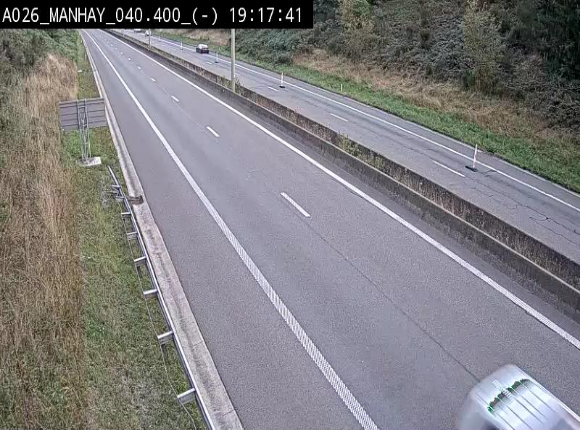 Webcam autoroute A26/E25 à hauteur de Manhay, après la jonction avec la N651 en direction de Liège - BK 40.4