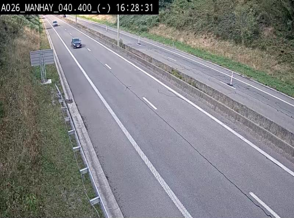 <h2>Webcam autoroute A26/E25 à hauteur de Manhay, après la jonction avec la N651 en direction de Liège - BK 40.4</h2>