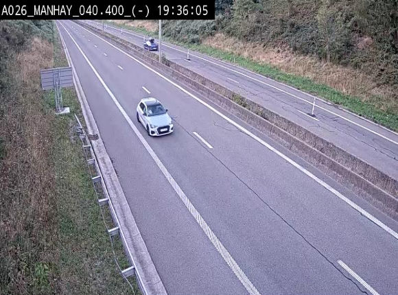 <h2>Webcam autoroute A26/E25 à hauteur de Manhay, après la jonction avec la N651 en direction de Liège - BK 40.4</h2>