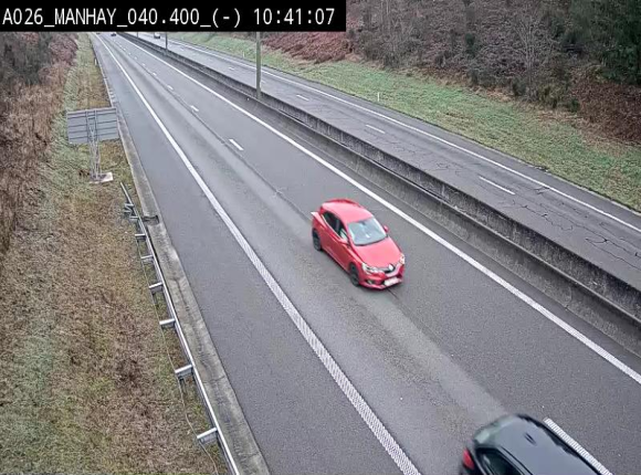 <h2>Webcam autoroute A26/E25 à hauteur de Manhay, après la jonction avec la N651 en direction de Liège - BK 40.4</h2>