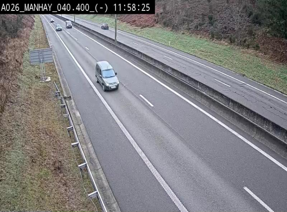 <h2>Webcam autoroute A26/E25 à hauteur de Manhay, après la jonction avec la N651 en direction de Liège - BK 40.4</h2>