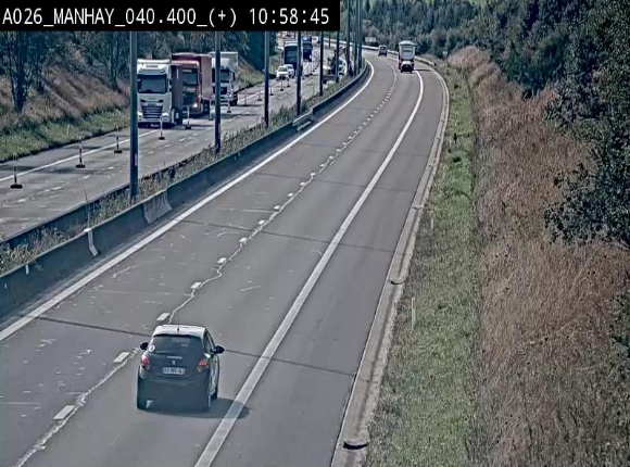 <h2>Webcam autoroute A26/E25 à hauteur de Manhay, avant la jonction avec la N651 en direction de Luxembourg - BK 40.4</h2>