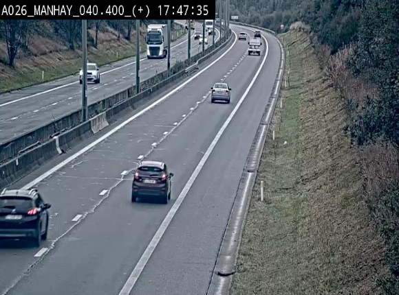 <h2>Webcam autoroute A26/E25 à hauteur de Manhay, avant la jonction avec la N651 en direction de Luxembourg - BK 40.4</h2>