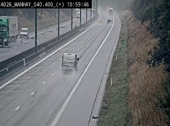 <h2>Webcam autoroute A26/E25 à hauteur de Manhay, avant la jonction avec la N651 en direction de Luxembourg - BK 40.4</h2>