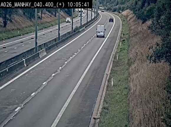 <h2>Webcam autoroute A26/E25 à hauteur de Manhay, avant la jonction avec la N651 en direction de Luxembourg - BK 40.4</h2>
