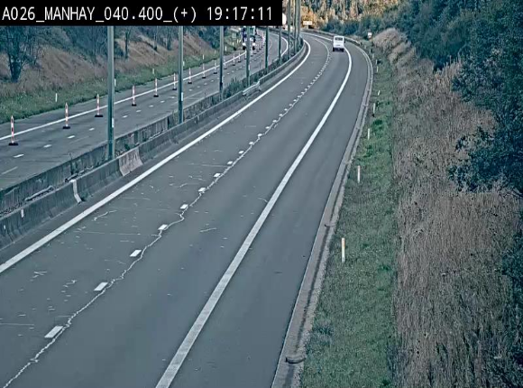 <h2>Webcam autoroute A26/E25 à hauteur de Manhay, avant la jonction avec la N651 en direction de Luxembourg - BK 40.4</h2>