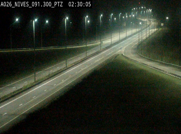 <h2>Webcam autoroute A26/E25 à hauteur de Vaux-sur-Sûre (Nives), à la jonction avec la N848 en direction de Liège - BK 91,3</h2>