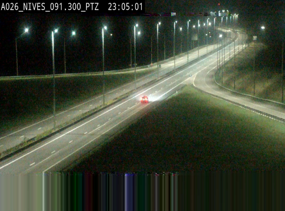 <h2>Webcam autoroute A26/E25 à hauteur de Vaux-sur-Sûre (Nives), à la jonction avec la N848 en direction de Liège - BK 91,3</h2>