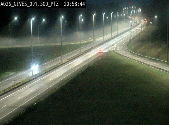 <h2>Webcam autoroute A26/E25 à hauteur de Vaux-sur-Sûre (Nives), à la jonction avec la N848 en direction de Liège - BK 91,3</h2>